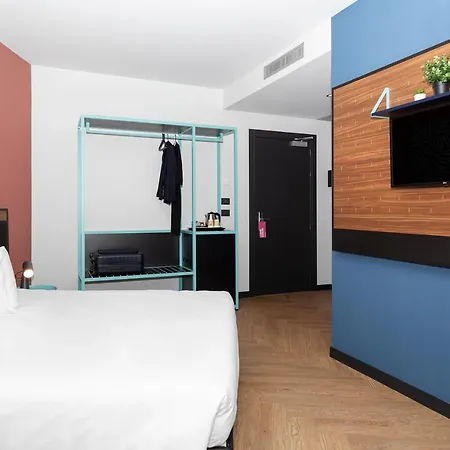 Cx Vanchiglia Hotel Turin